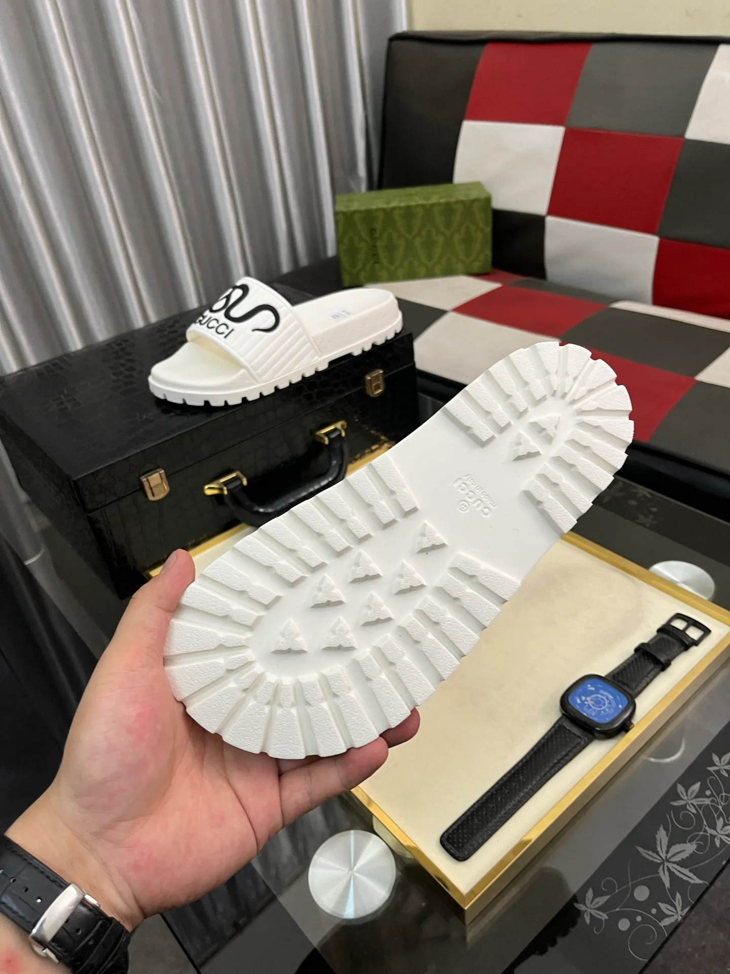 Men's men's shoes💰260⌚️⌚️ＧＵＣＣＩ.Gucci.Official website 1:1 popular slippers hot sale! Original original material 🩴 SIZE: 38-46 (45.46 non-refundable)
